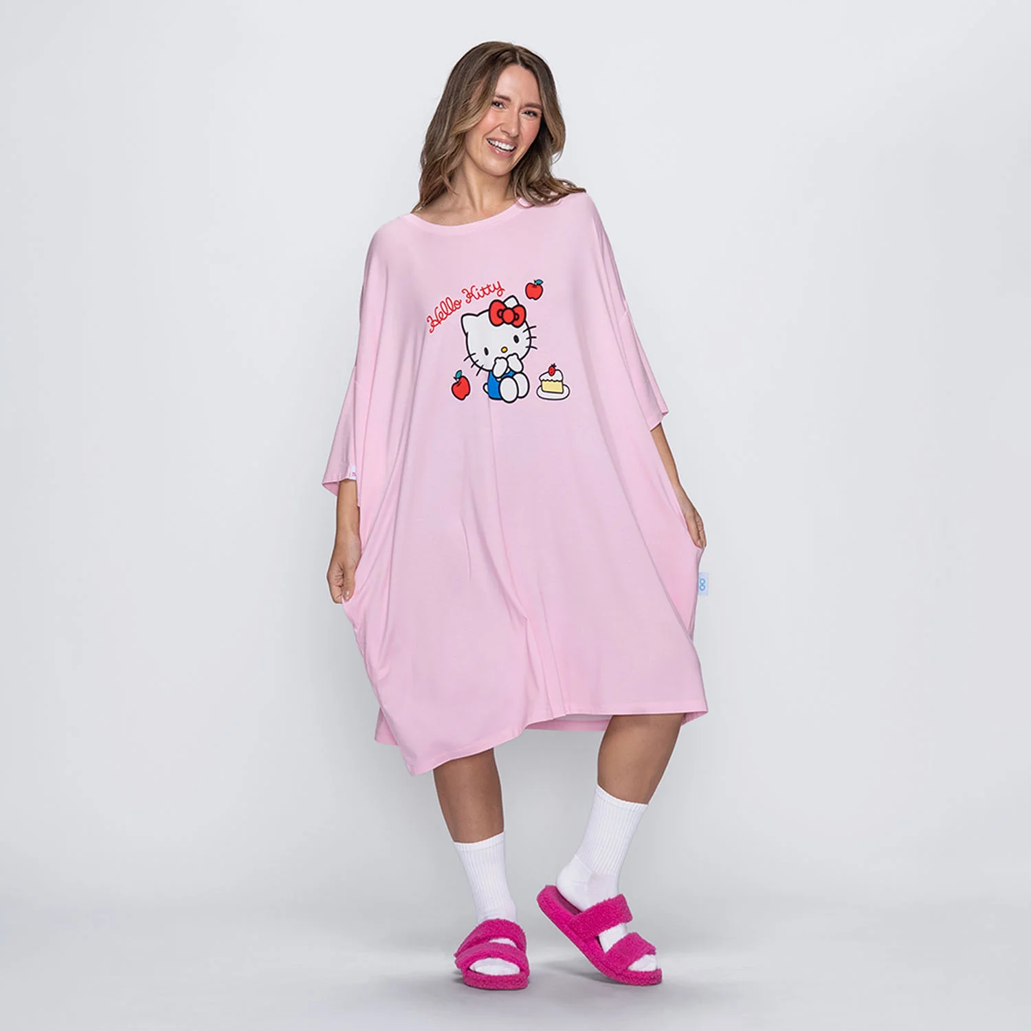 Hello Kitty Cake - Image 2